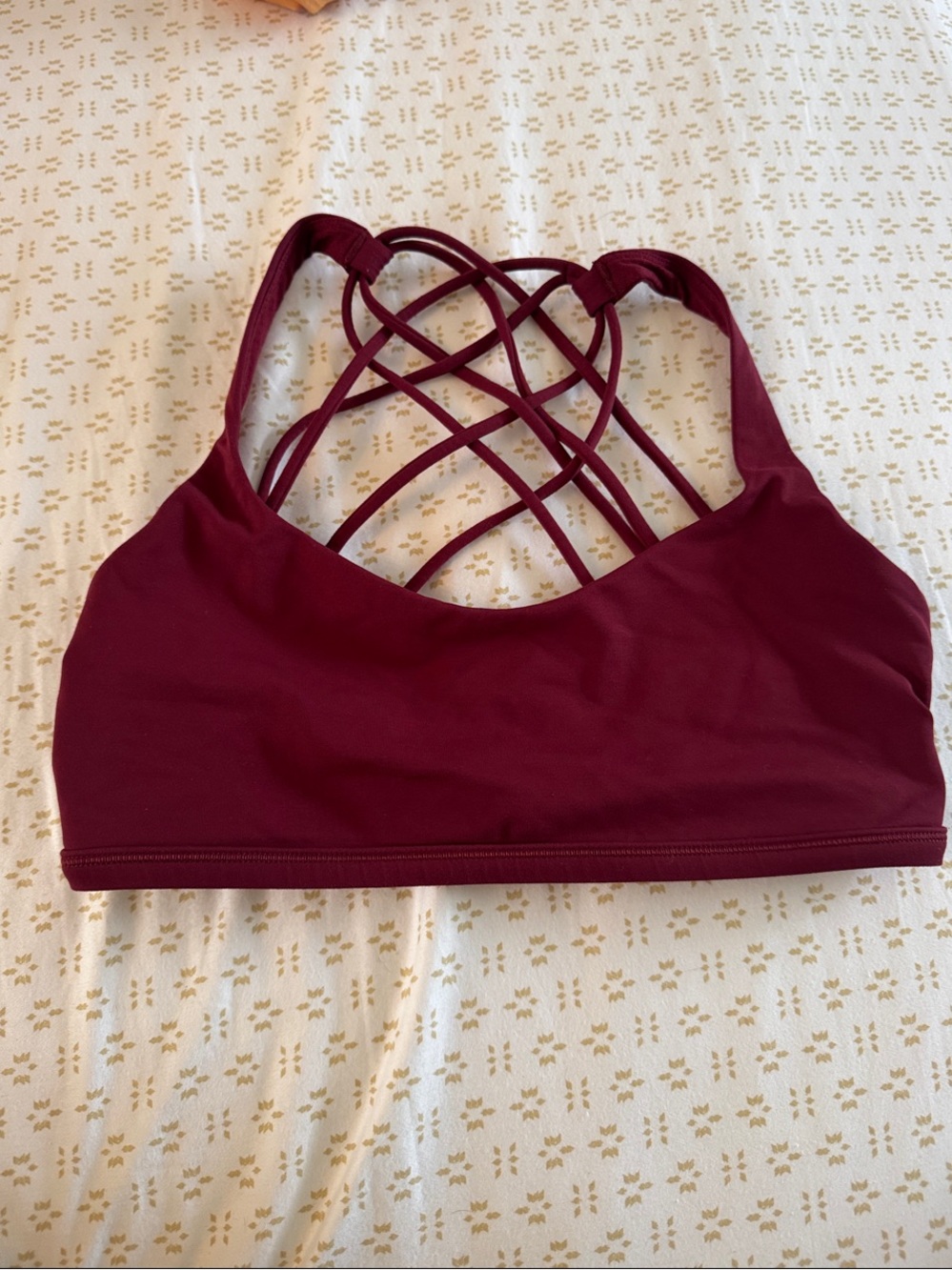 Lululemon women’s sports bra